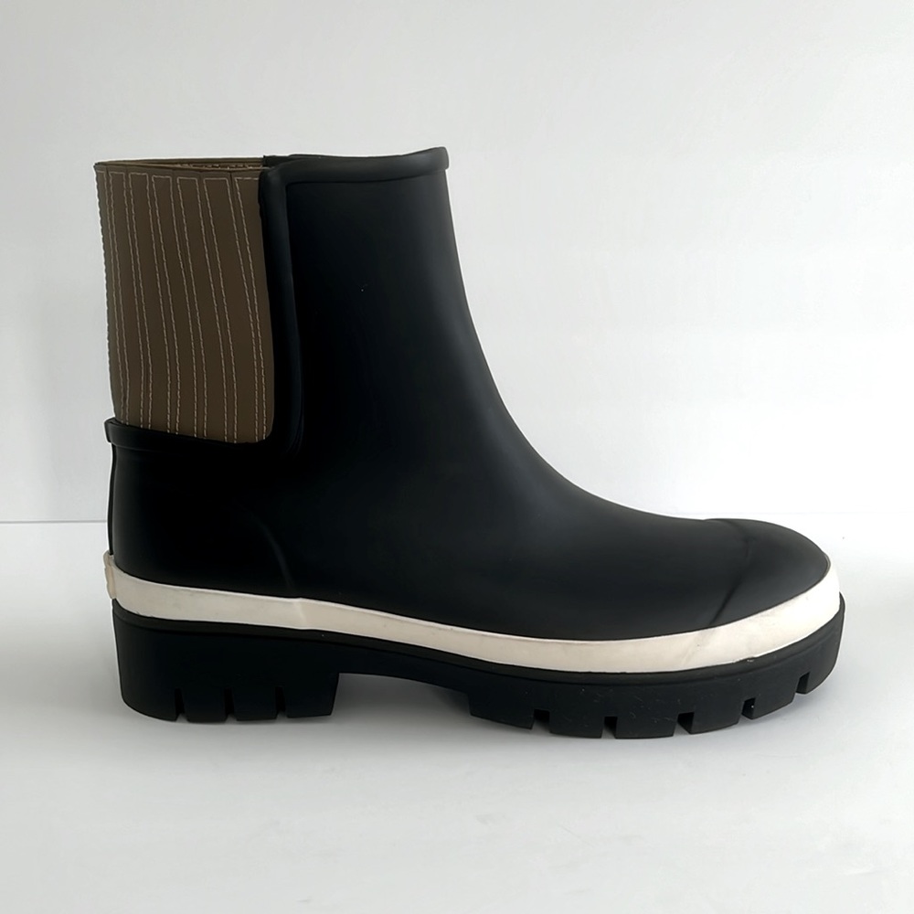 TORY BURCH Hurricane Ankle Boots Perfect Black Tan Lug Sole Shoes Size 11 New - Picture 5 of 10
